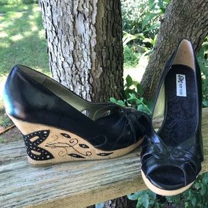 Steve Madden Peep Toe Wedges